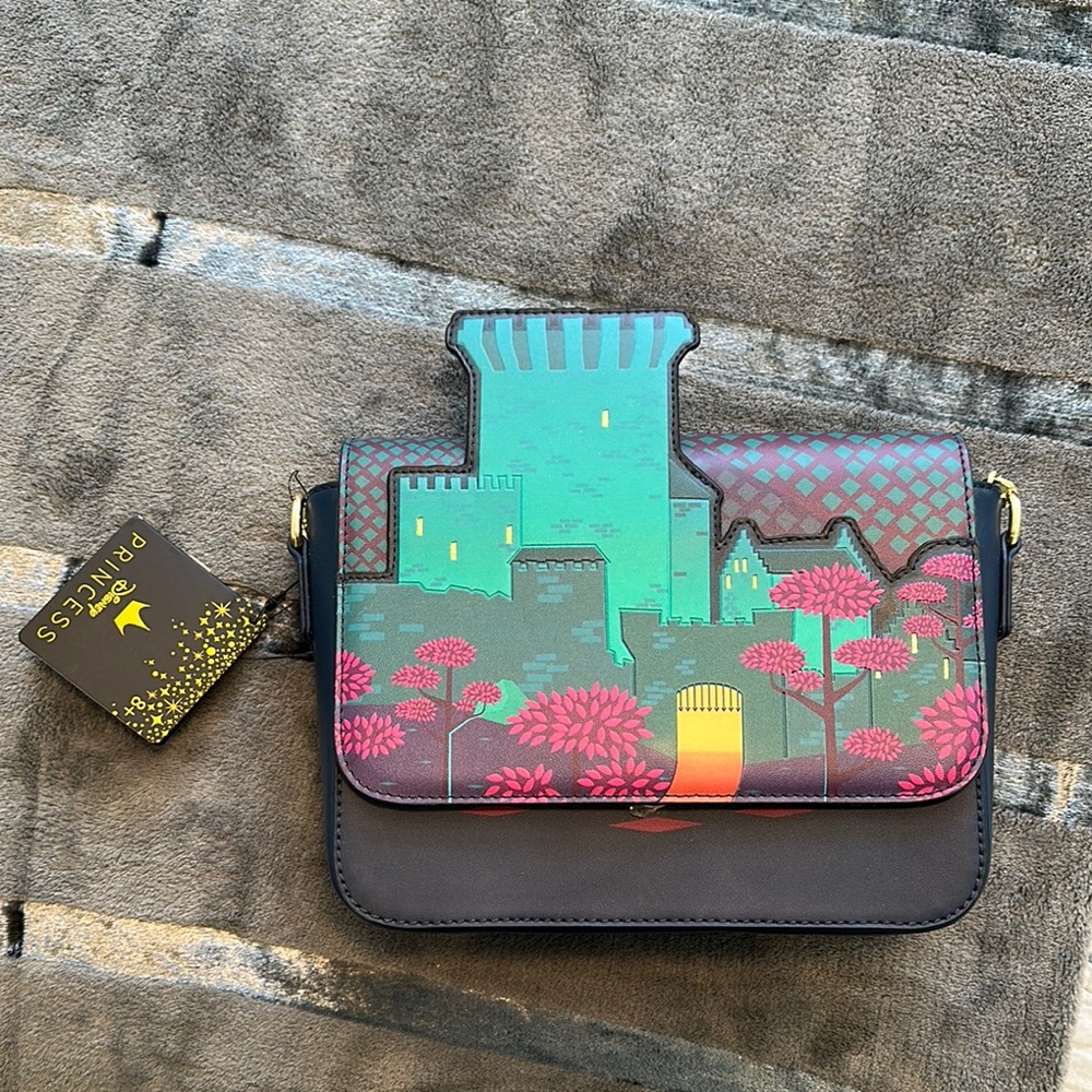 NWT  Brave, Disney princess Castle Print Crossbody Bag by Loungefly Disneycore